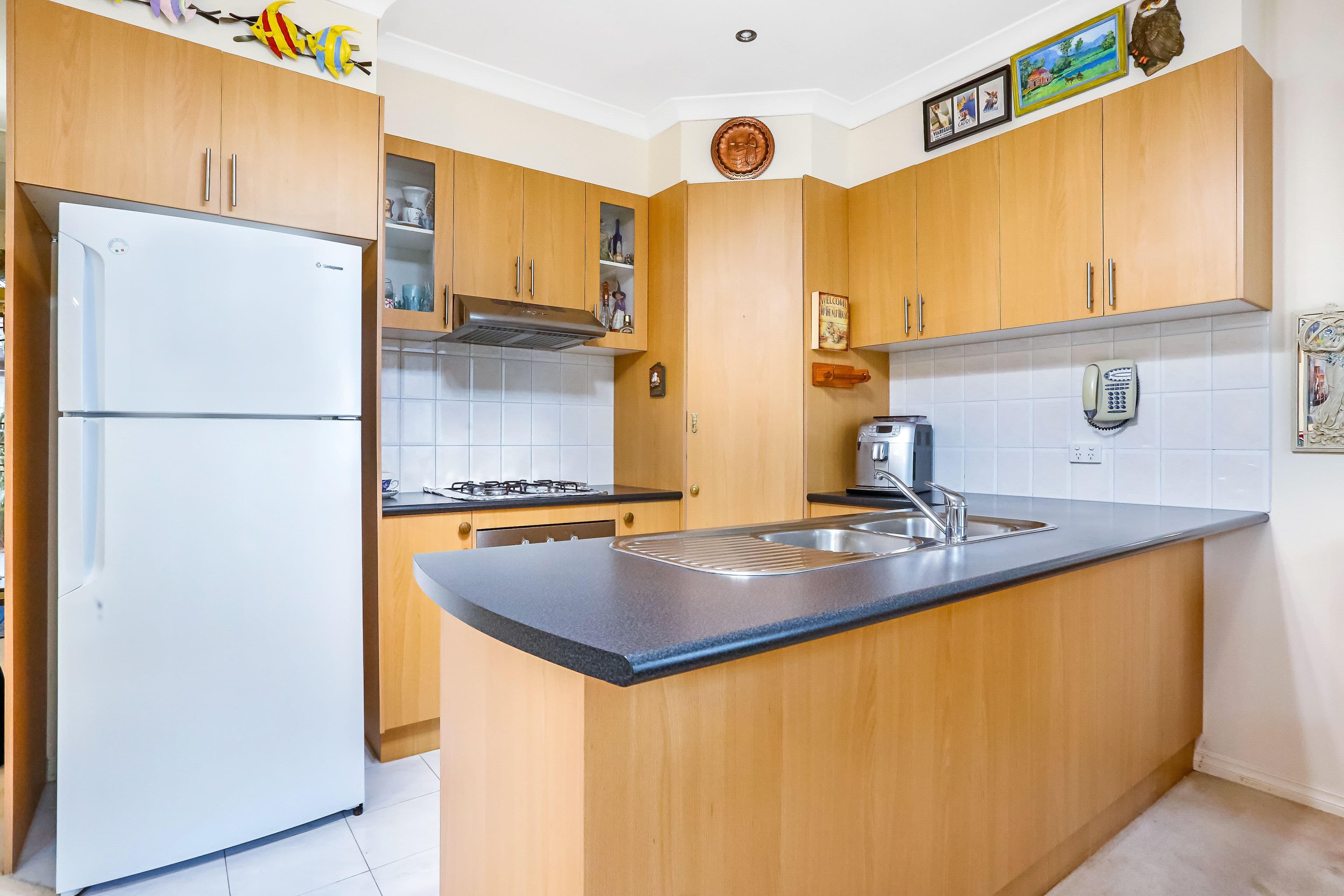 17 Gladstone Parade, Glenroy VIC 3046, Glenroy - Thumbnail 4