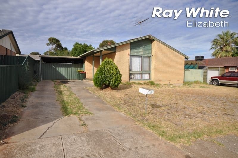 4 Coorara Court, Craigmore SA 5114, Craigmore - Image 1