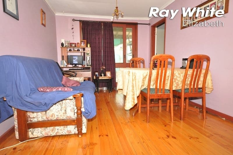 4 Coorara Court, Craigmore SA 5114, Craigmore - Thumbnail 3