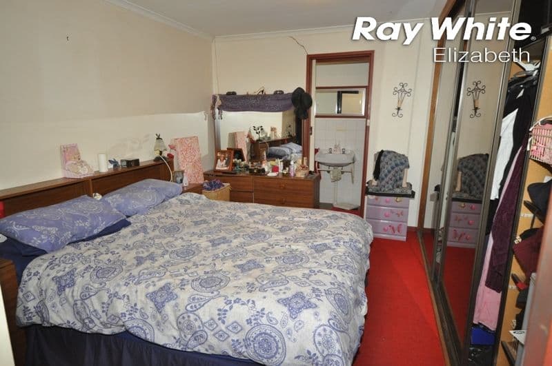4 Coorara Court, Craigmore SA 5114, Craigmore - Thumbnail 4