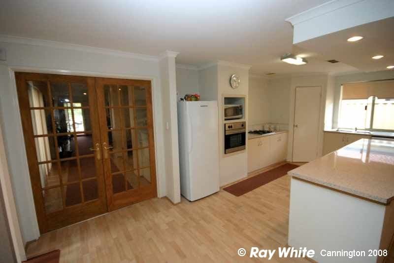 4 Carmichael Street, BECKENHAM WA 6107, Beckenham - Thumbnail 3