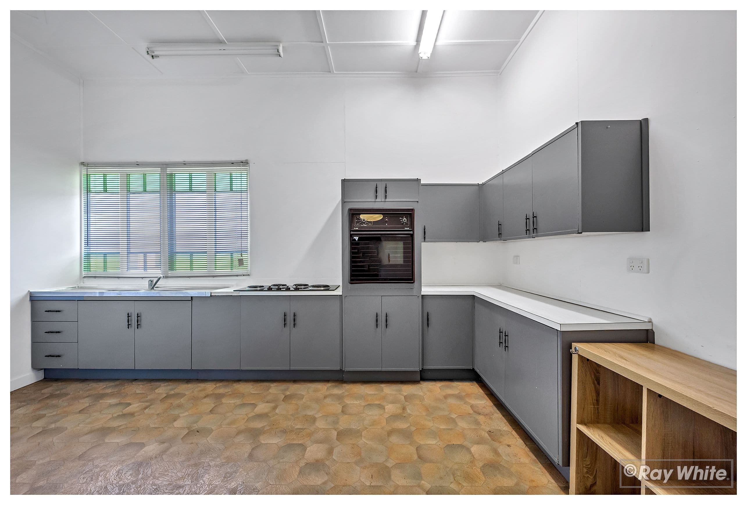 111 Nobbs Street, Berserker QLD 4701, Berserker - Thumbnail 2