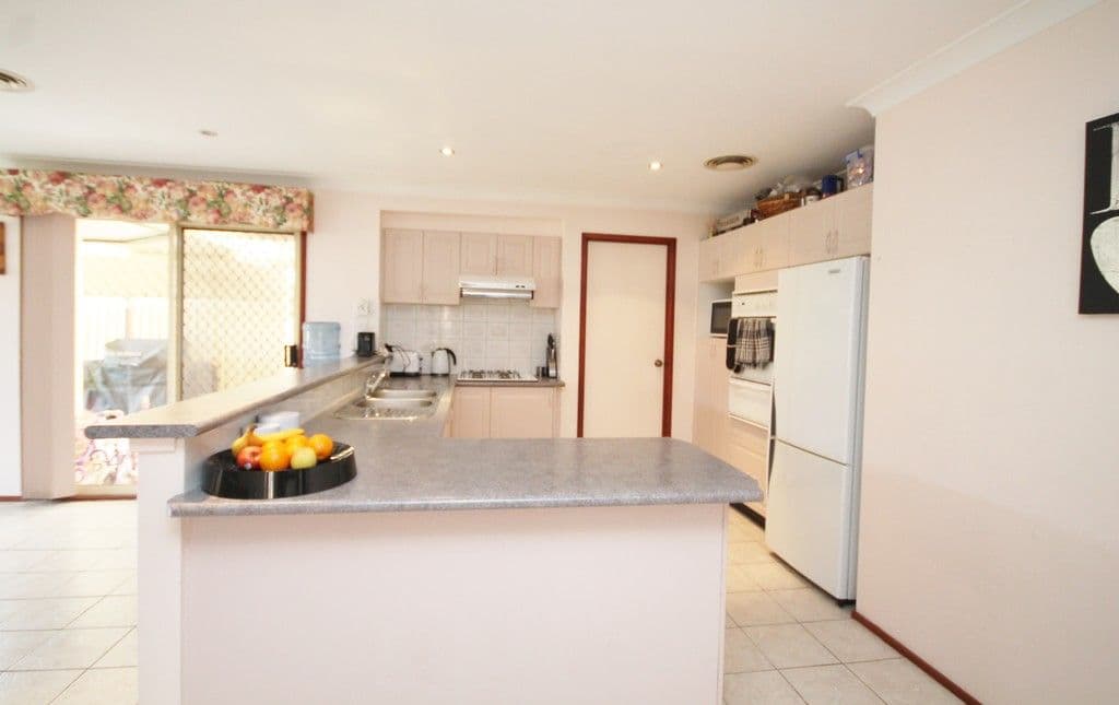 27 Walgett Close, Hinchinbrook NSW 2168, Hinchinbrook - Thumbnail 5