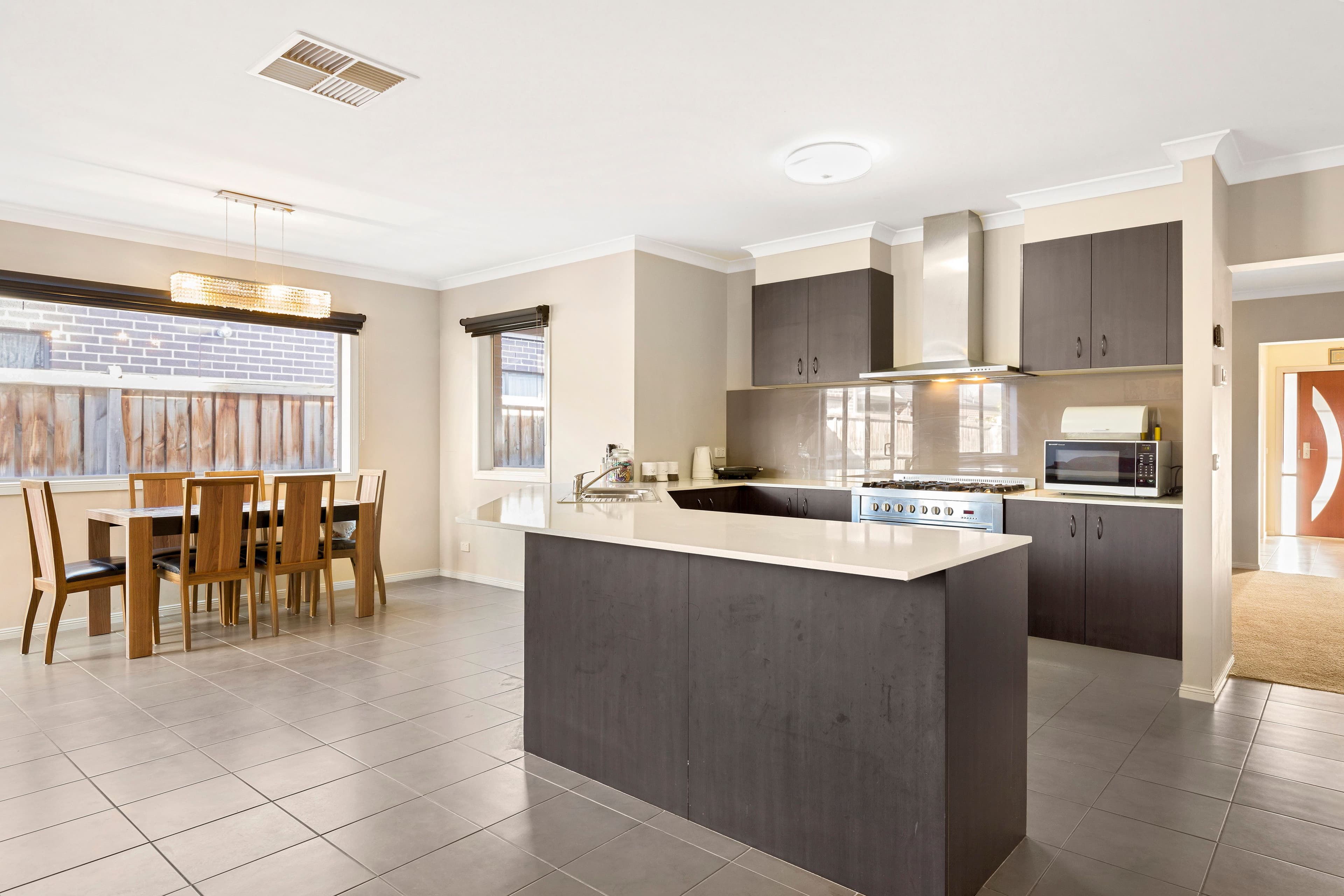 85 Elizabeth Drive, Lalor VIC 3075, Lalor - Thumbnail 2