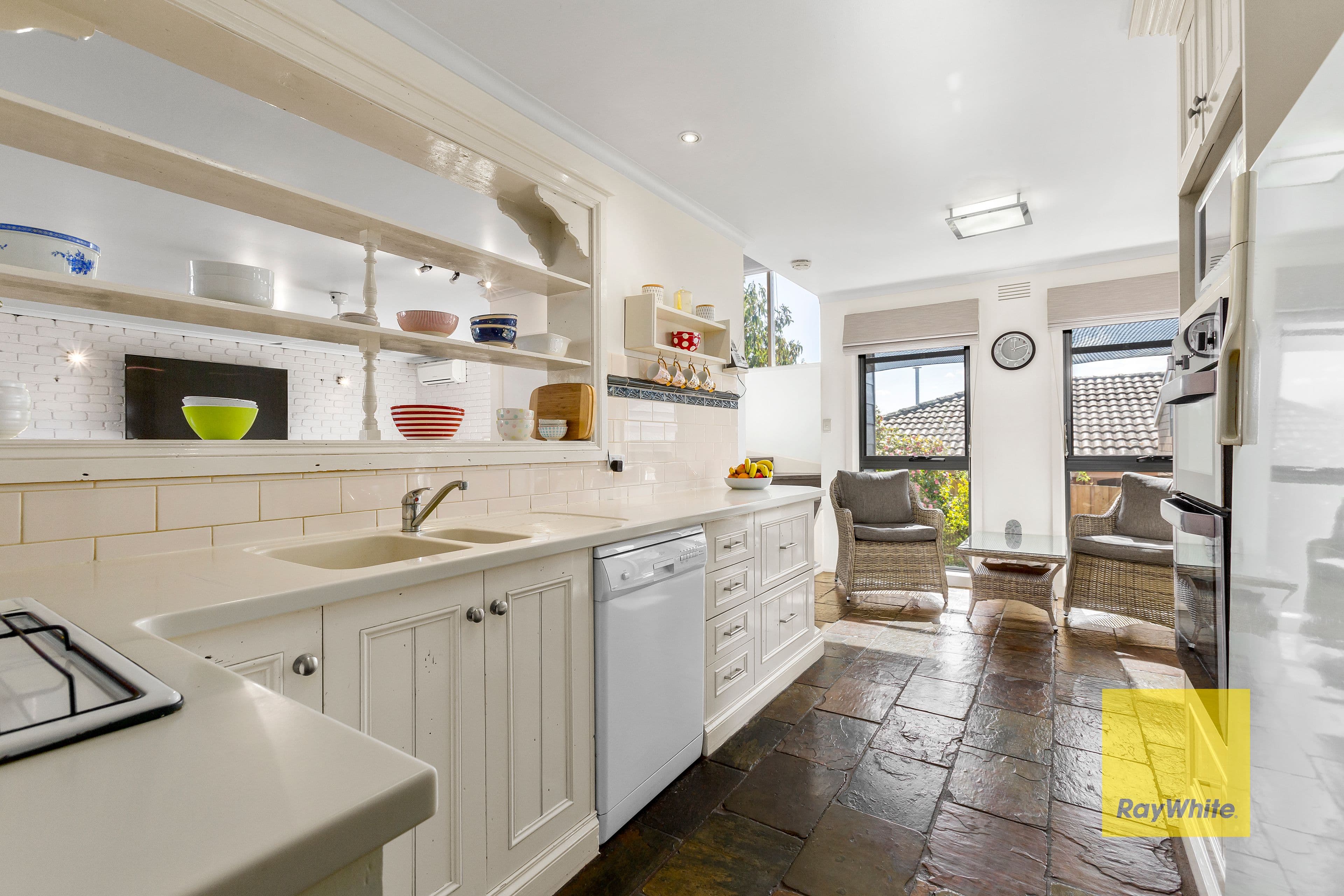 86 Burdoo Drive, Grovedale VIC 3216, Grovedale - Thumbnail 3
