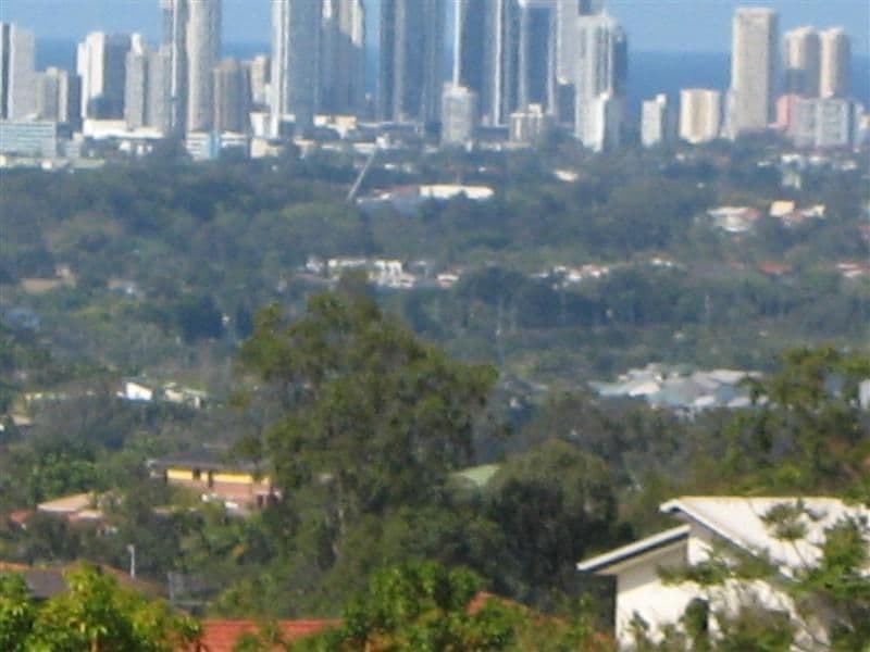 90 Kincaid Drive, HIGHLAND PARK QLD 4211, Highland Park - Thumbnail 3