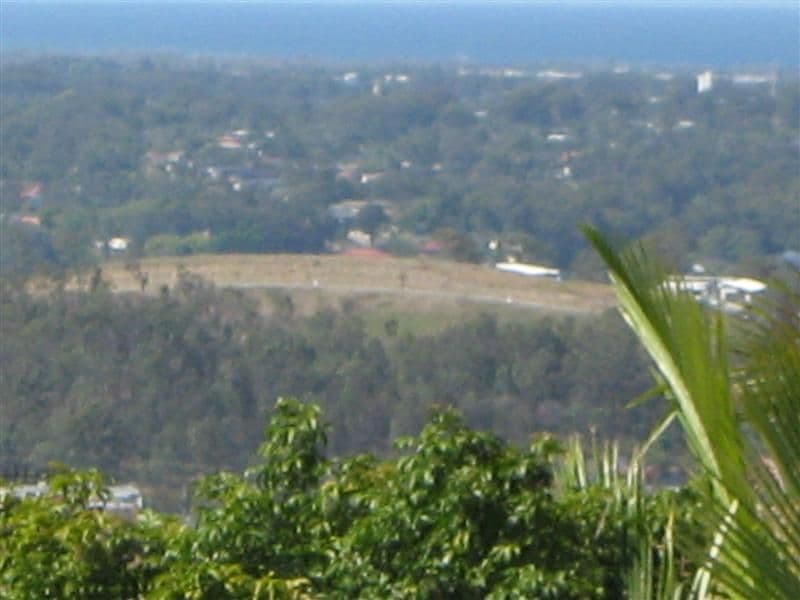 90 Kincaid Drive, HIGHLAND PARK QLD 4211, Highland Park - Thumbnail 4