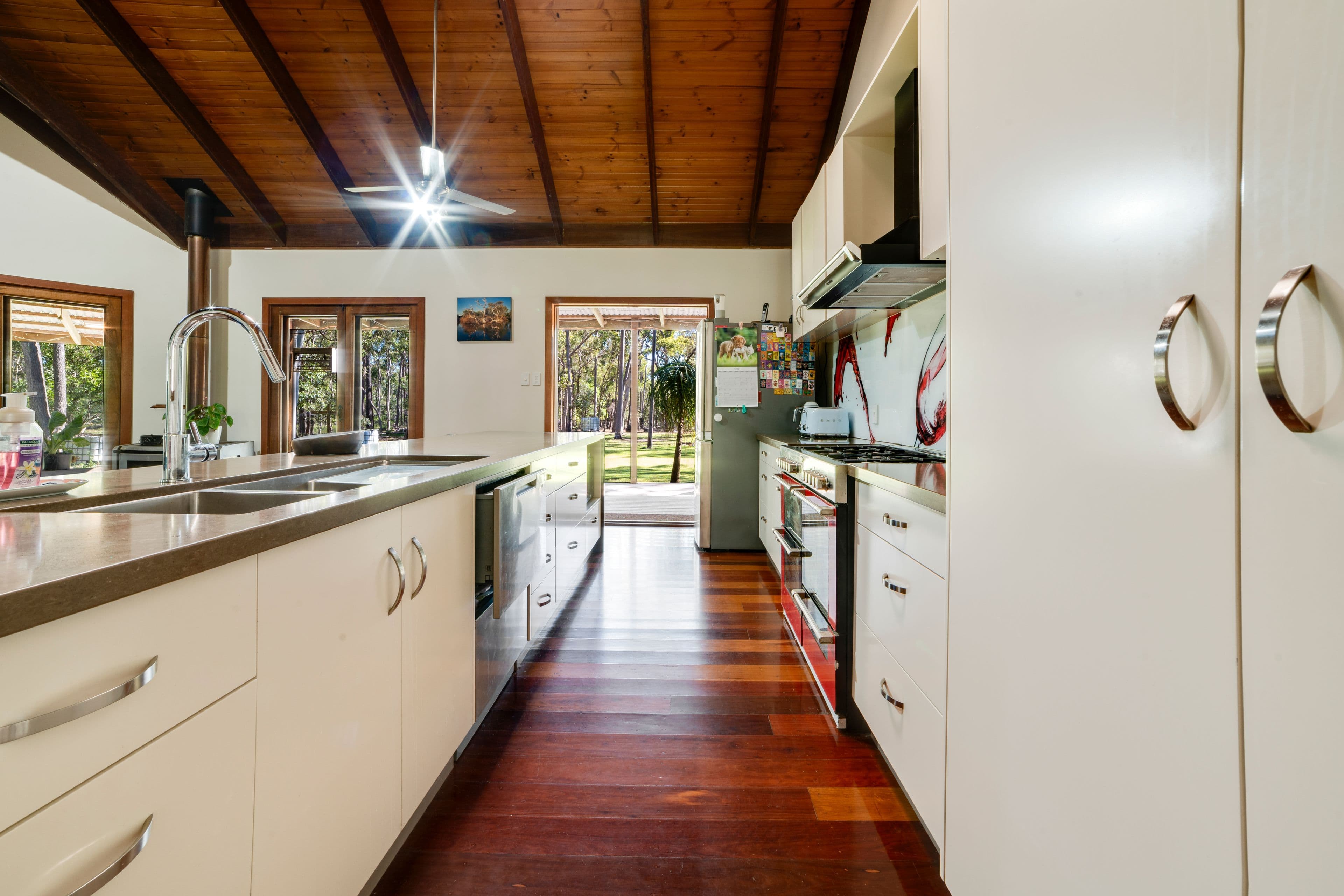 16 Joynsons Road, Torbanlea QLD 4662, Torbanlea - Thumbnail 5