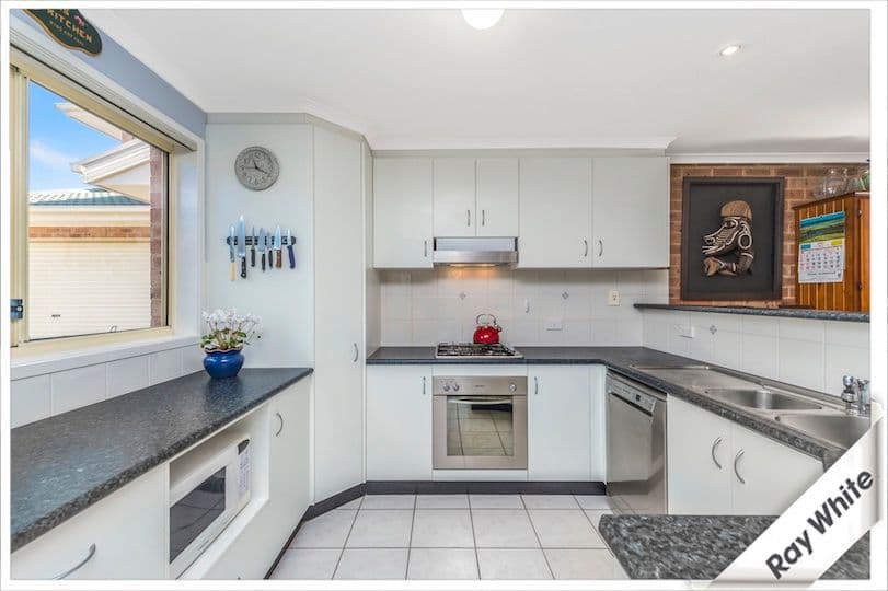 1 Mckeahnie Street, Crestwood - Thumbnail 3