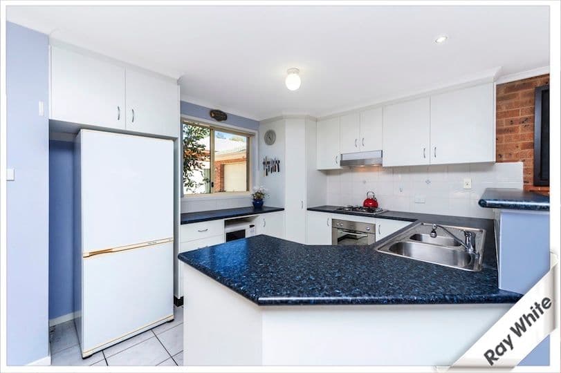 1 Mckeahnie Street, Crestwood - Thumbnail 4