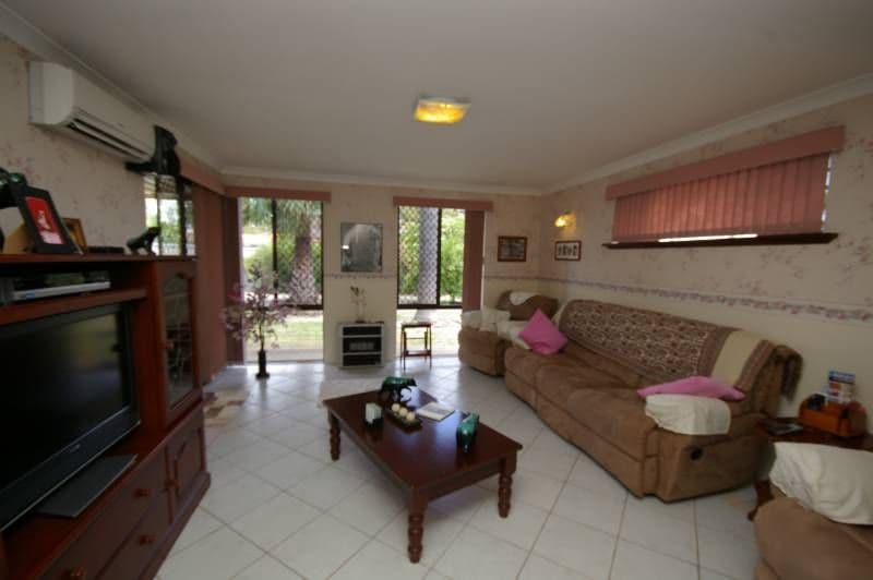 28 Gossamer Avenue, MIRRABOOKA WA 6061, Mirrabooka - Thumbnail 6