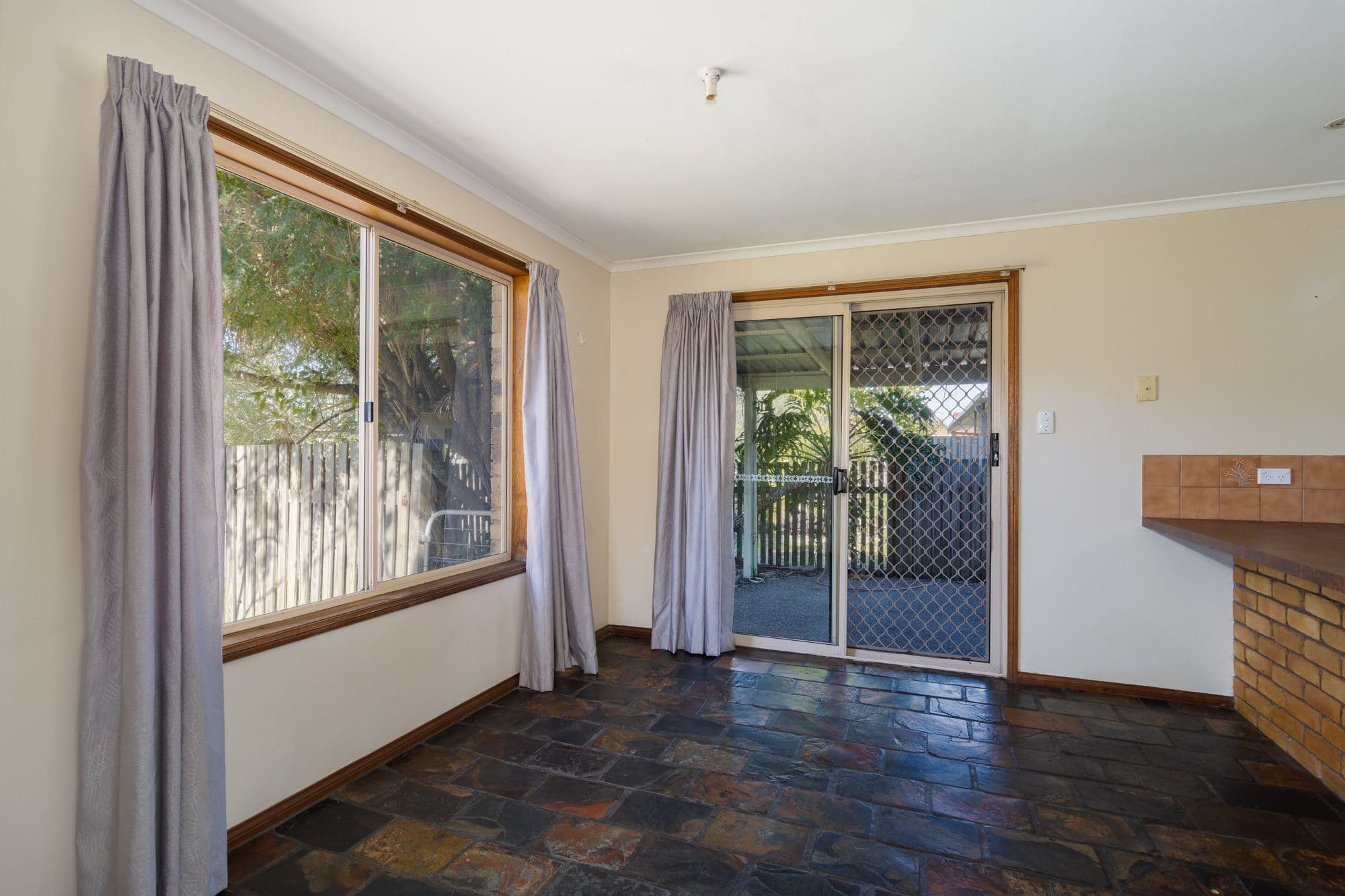 87 Pulgul Street, Urangan QLD 4655, Urangan - Thumbnail 4