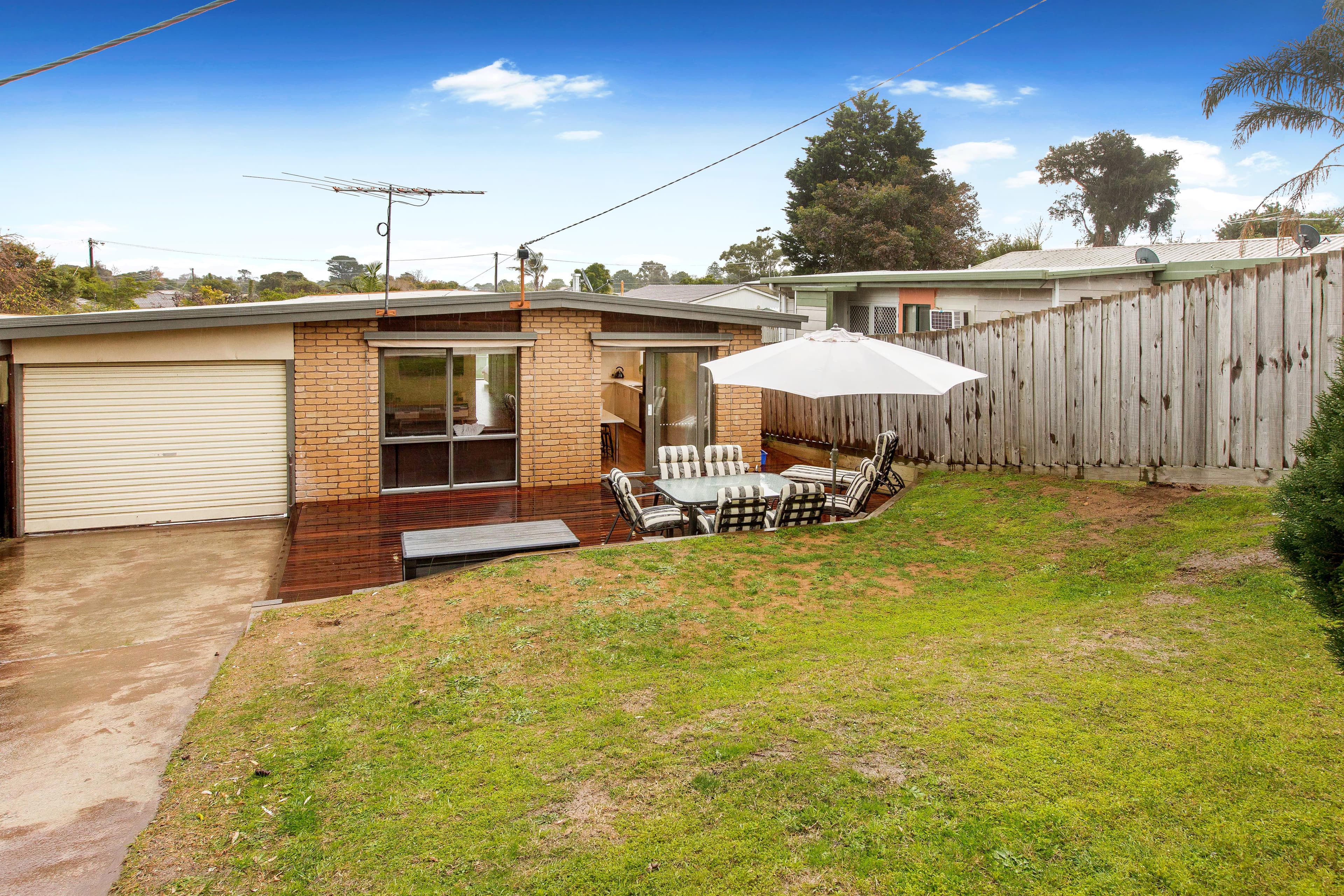 124 Fourth Avenue, Rosebud VIC 3939, Rosebud - Thumbnail 2
