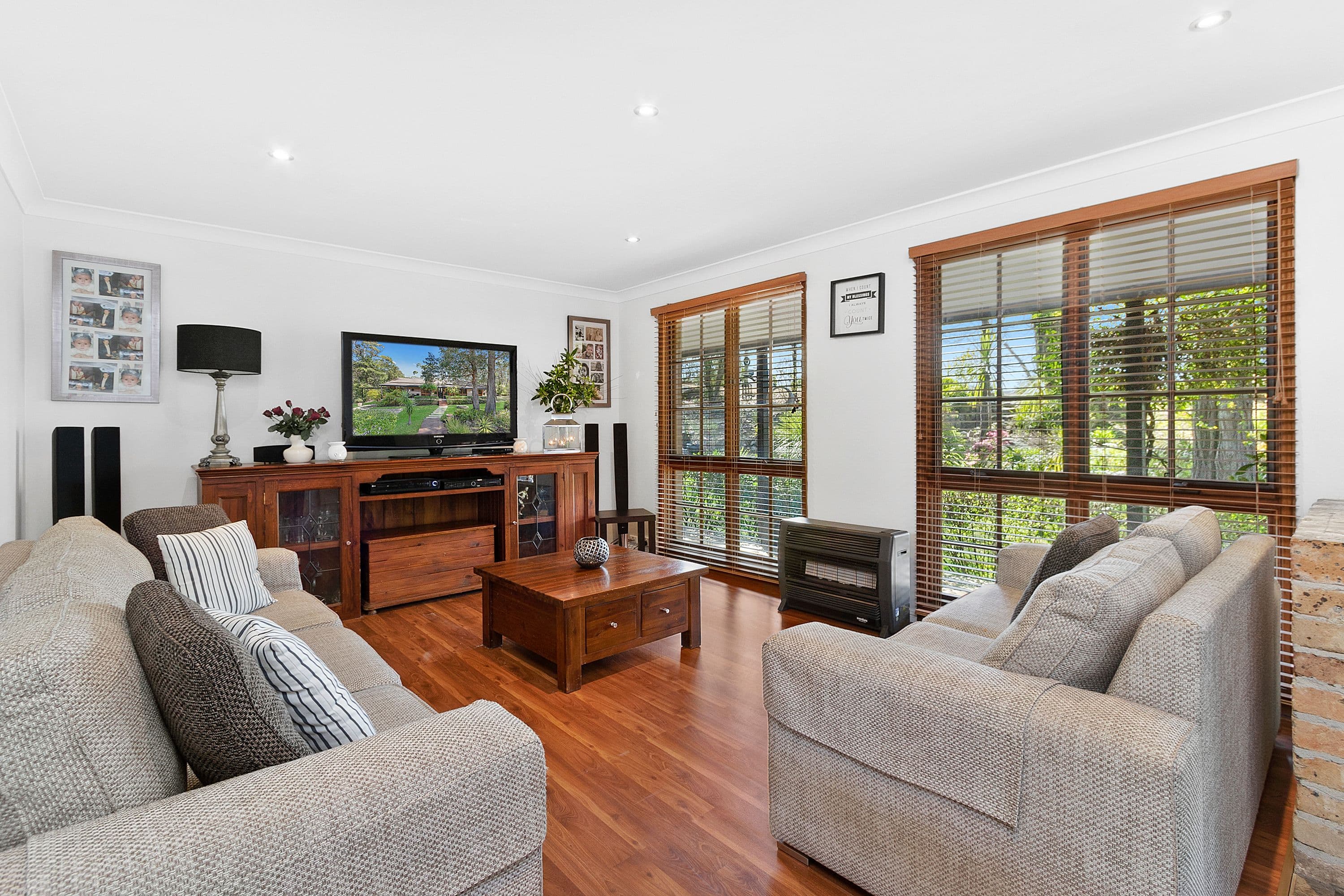 1 Pamela Crescent, Bowen Mountain - Thumbnail 3