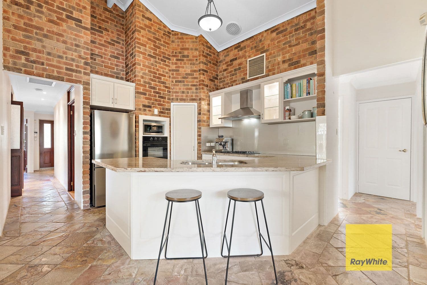 5 Todd Place, Huntingdale WA 6110, Huntingdale - Thumbnail 2