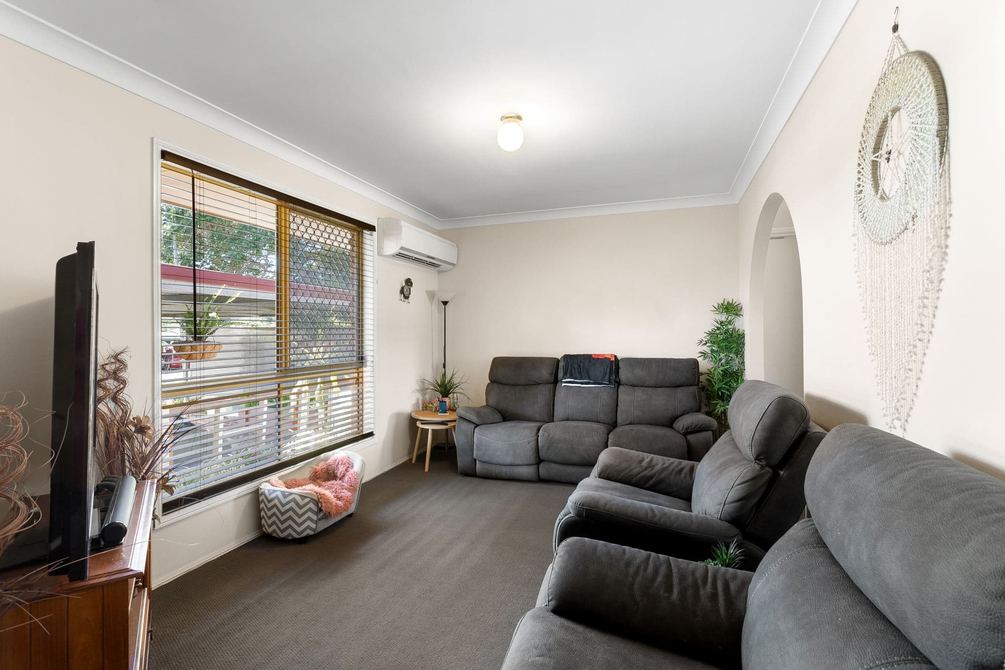 15 Hillmont Crescent, Morayfield QLD 4506, Morayfield - Thumbnail 2