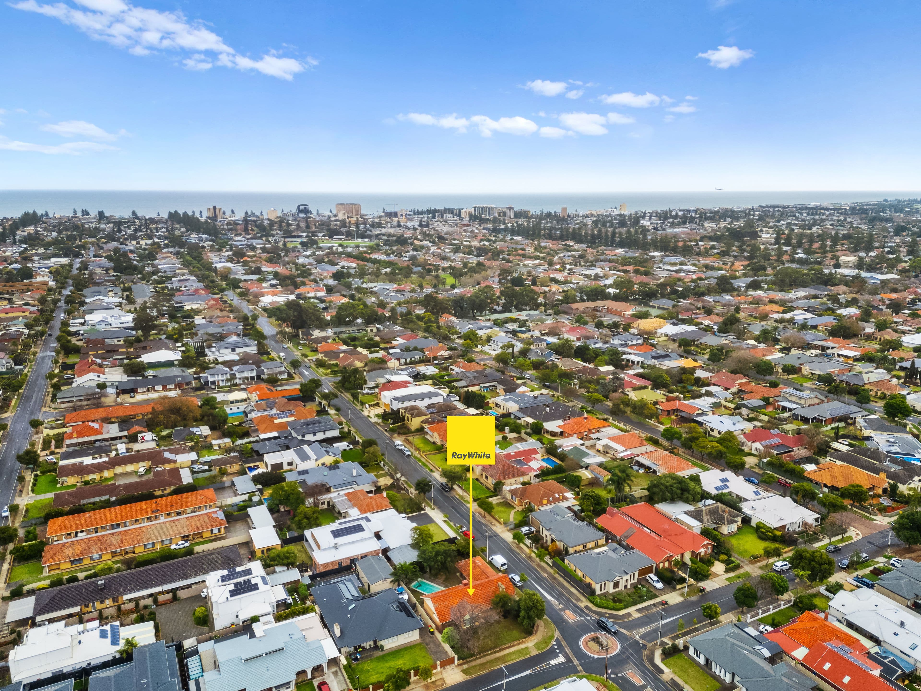 14 Joan Avenue, Glengowrie SA 5044, Glengowrie - Thumbnail 3