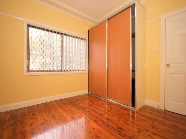 29 Oxford Avenue, BANKSTOWN NSW 2200, Bankstown - Thumbnail 5