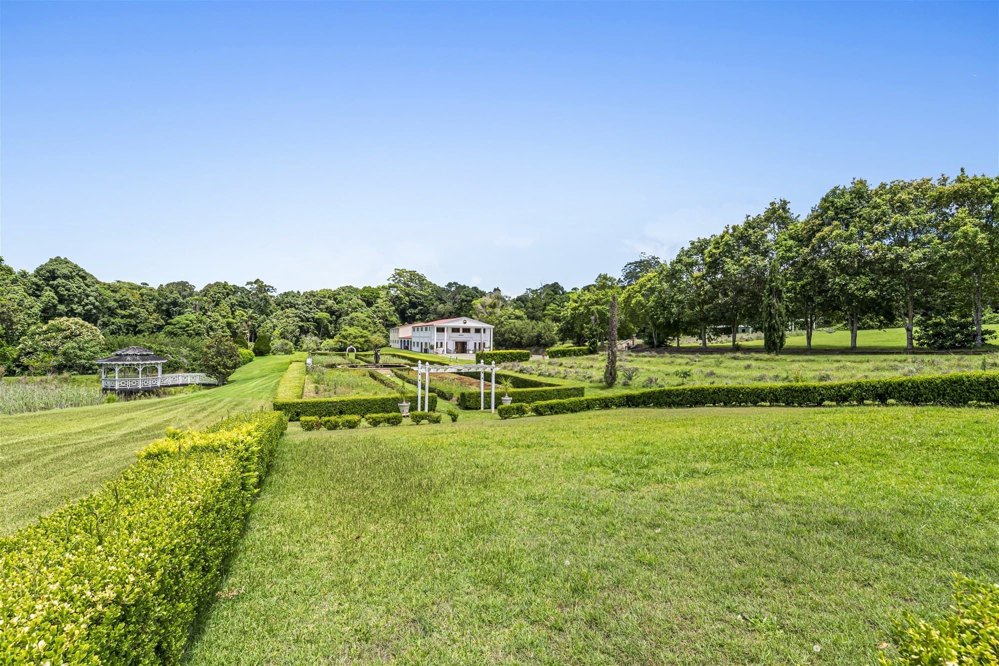 6.2 Acres of Rainforest Serenity in the heart of Tamborine Mountain 
                                
                                    197-207  Long Road TAMBORINE MOUNTAIN QLD, Tamborine Mountain - Thumbnail 7