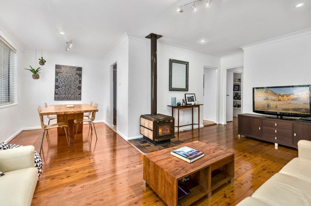 52 Stones Road, Mount Kembla - Thumbnail 2