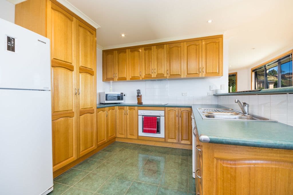37 Balmoral Avenue, Riverside TAS 7250, Riverside - Thumbnail 3