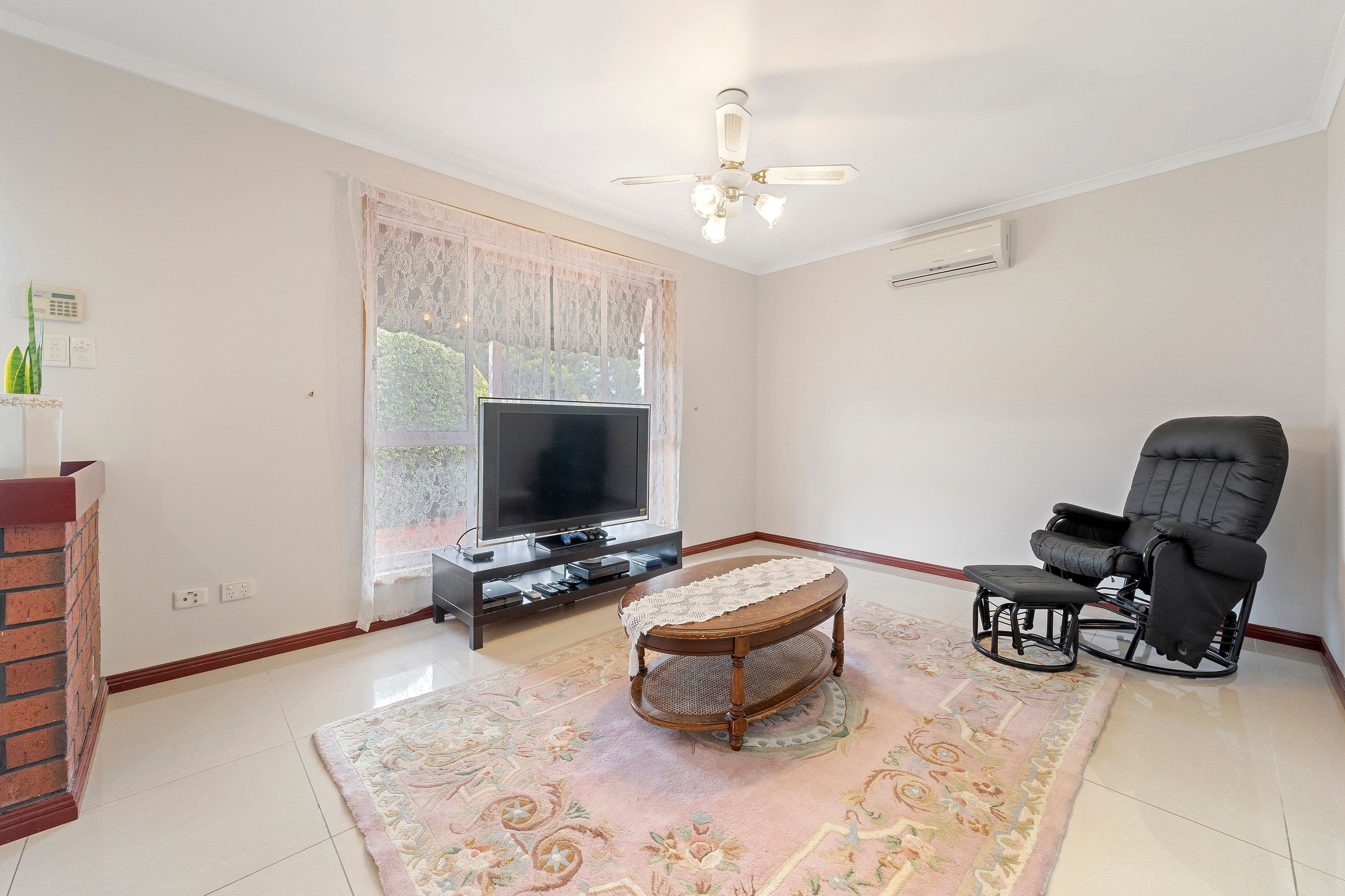 16 Bachmann Avenue, Old Reynella SA 5161, Old Reynella - Thumbnail 3