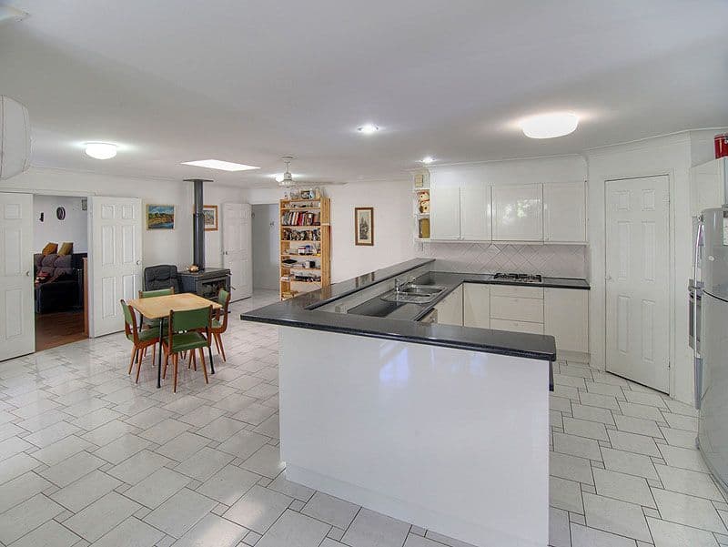 10 Castlemaine Walk, Eynesbury, VIC, 3338, Eynesbury - Thumbnail 6