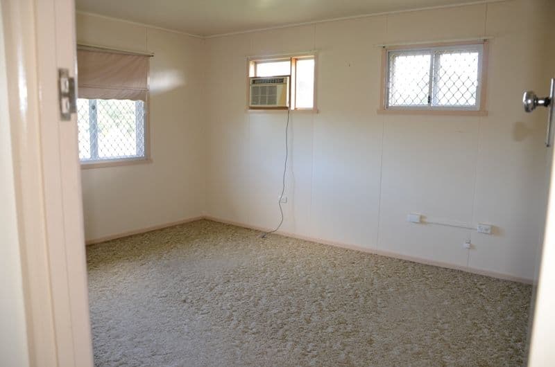 32 Elizabeth Street, ARATULA QLD 4309, Aratula - Thumbnail 6