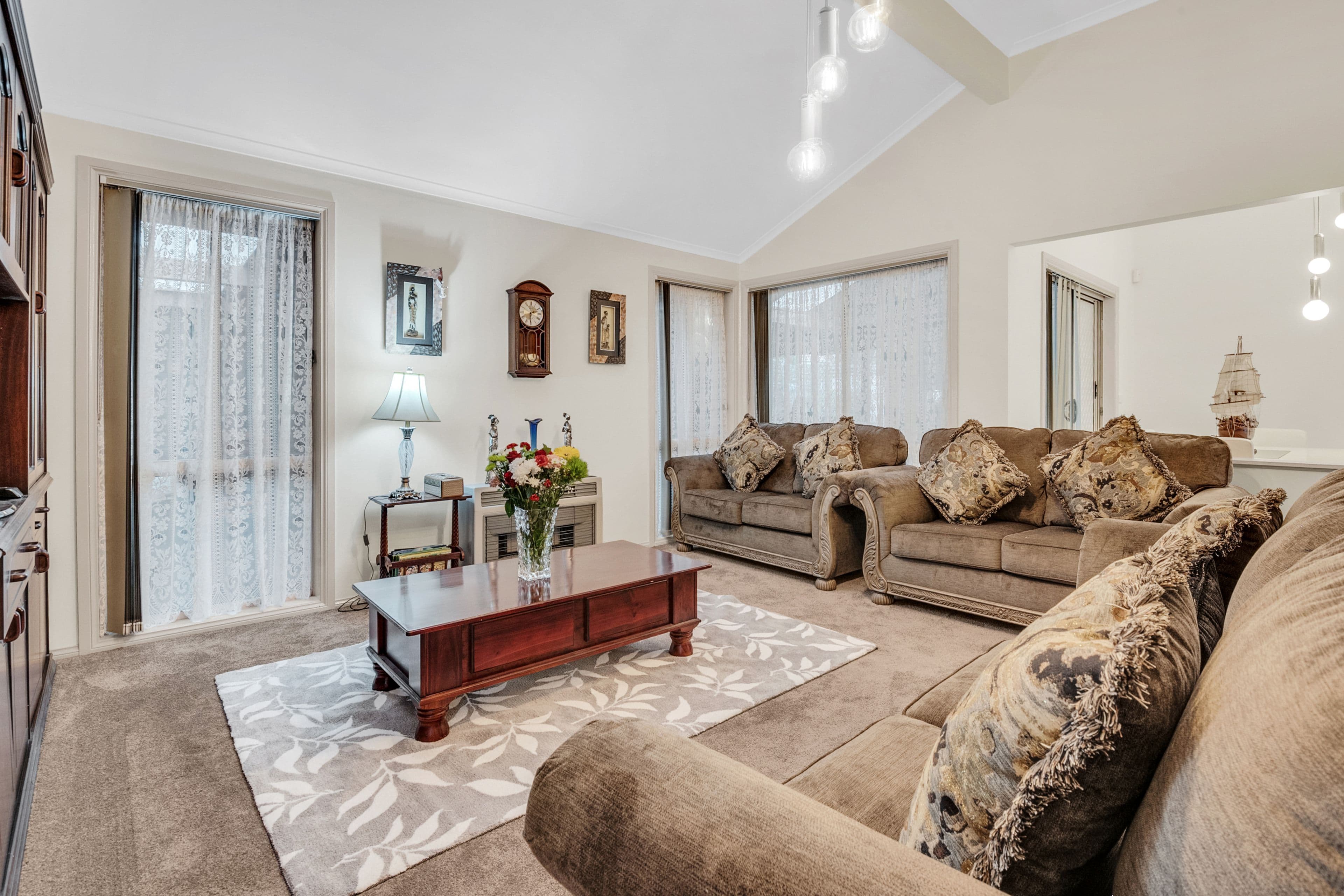 22 Matthews Crescent, Roxburgh Park VIC 3064, Roxburgh Park - Thumbnail 8