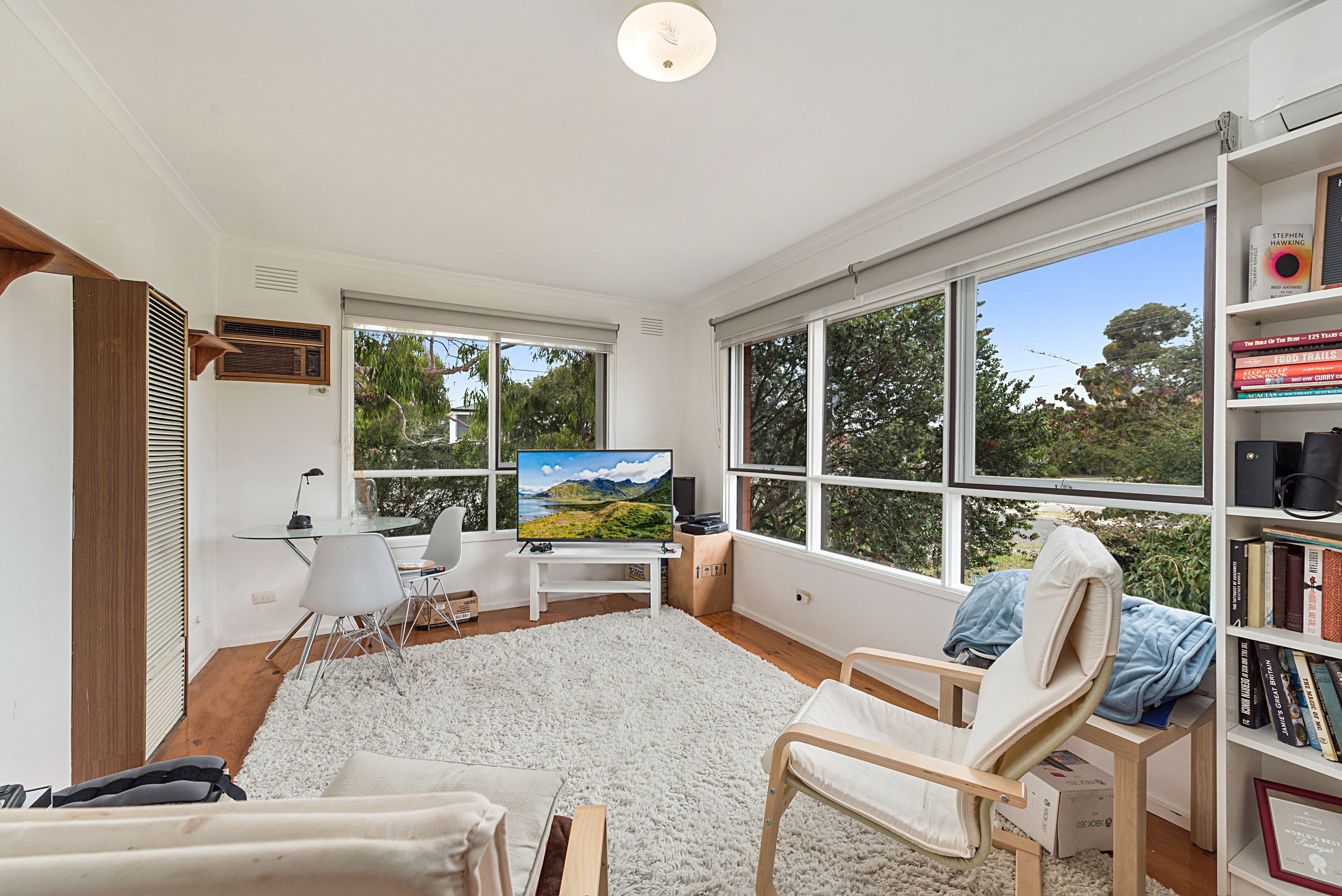 2 McCrae Close, Scoresby VIC 3179, Scoresby - Thumbnail 2