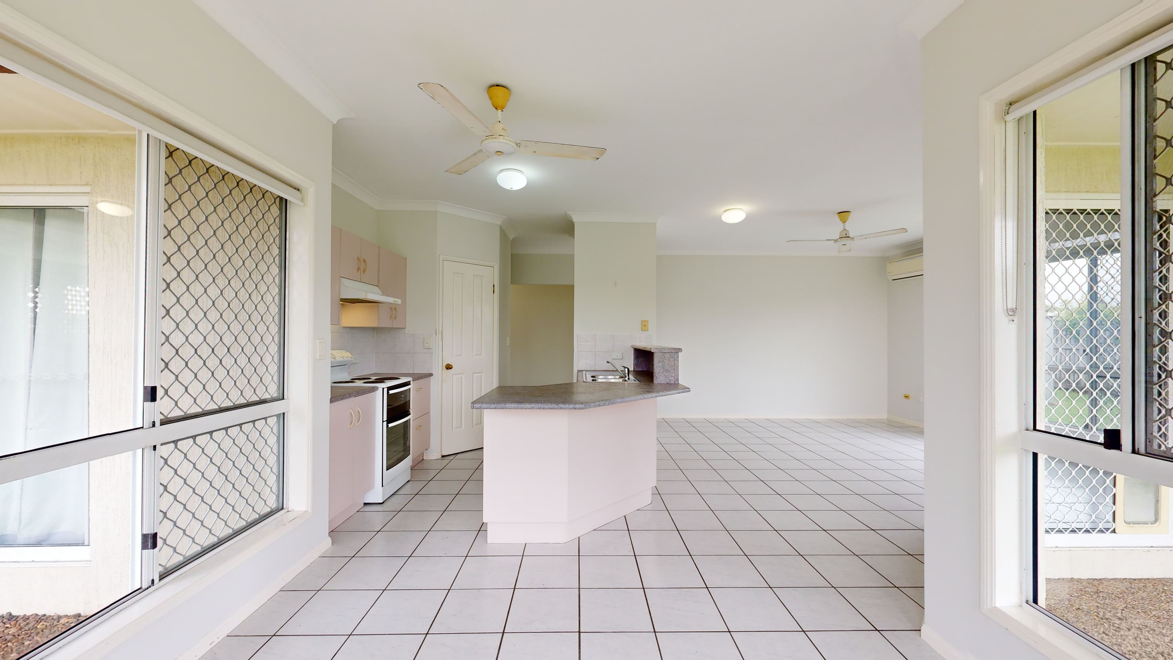 51 Eaton Circle, Kirwan QLD 4817, Kirwan - Thumbnail 3