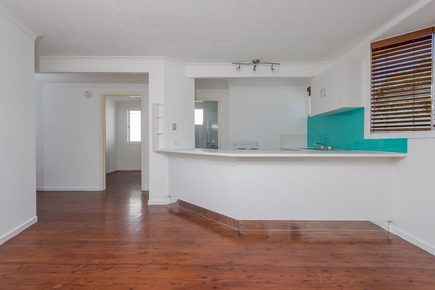 41 Murlong Crescent, Palm Beach QLD 4221, Palm Beach - Thumbnail 3