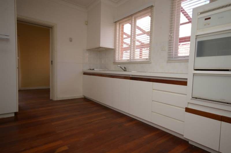 112 Royal Street, TUART HILL WA 6060, Tuart Hill - Thumbnail 4