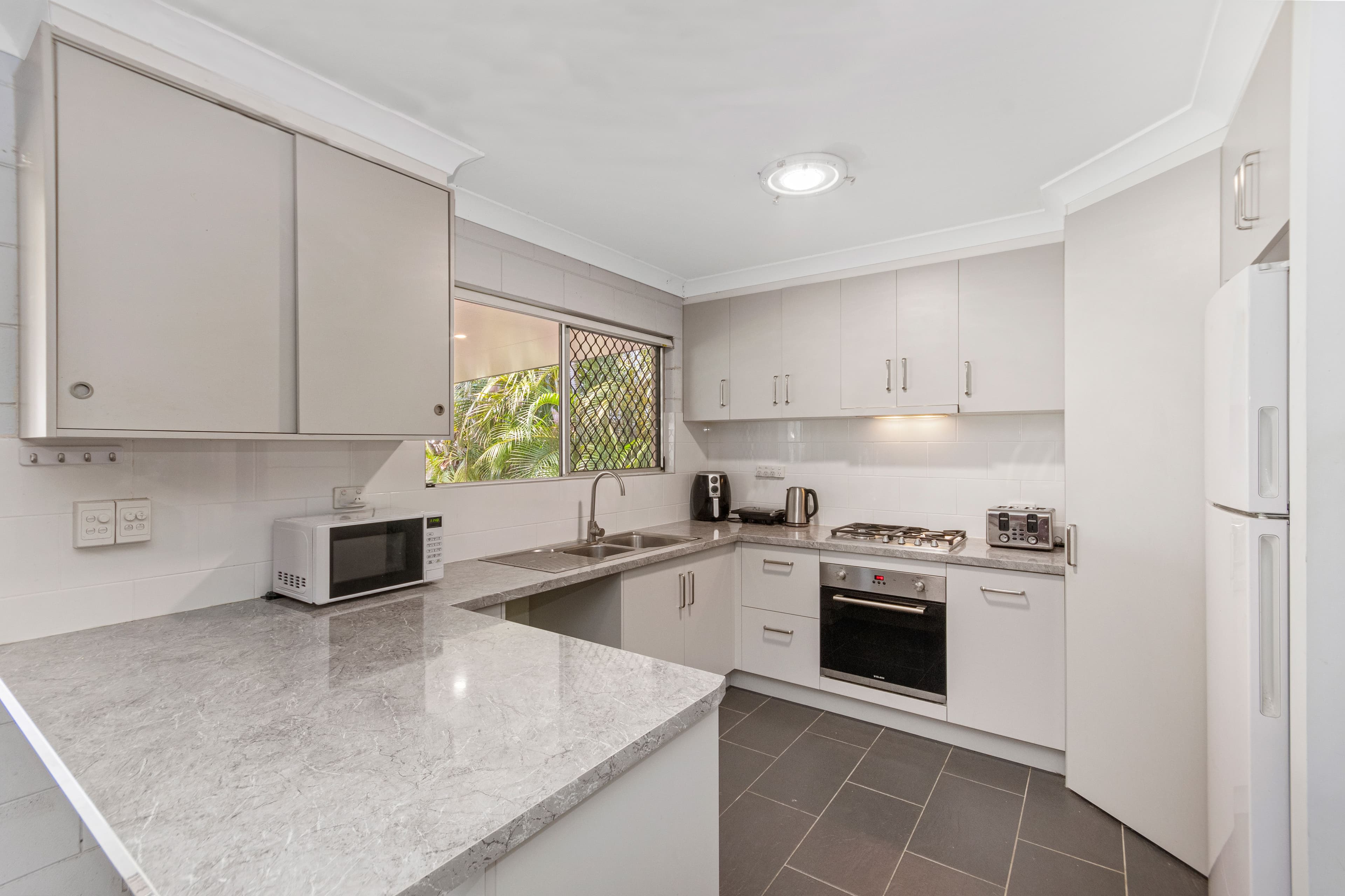 6 Violet Crescent, Rasmussen QLD 4815, Rasmussen - Image 1