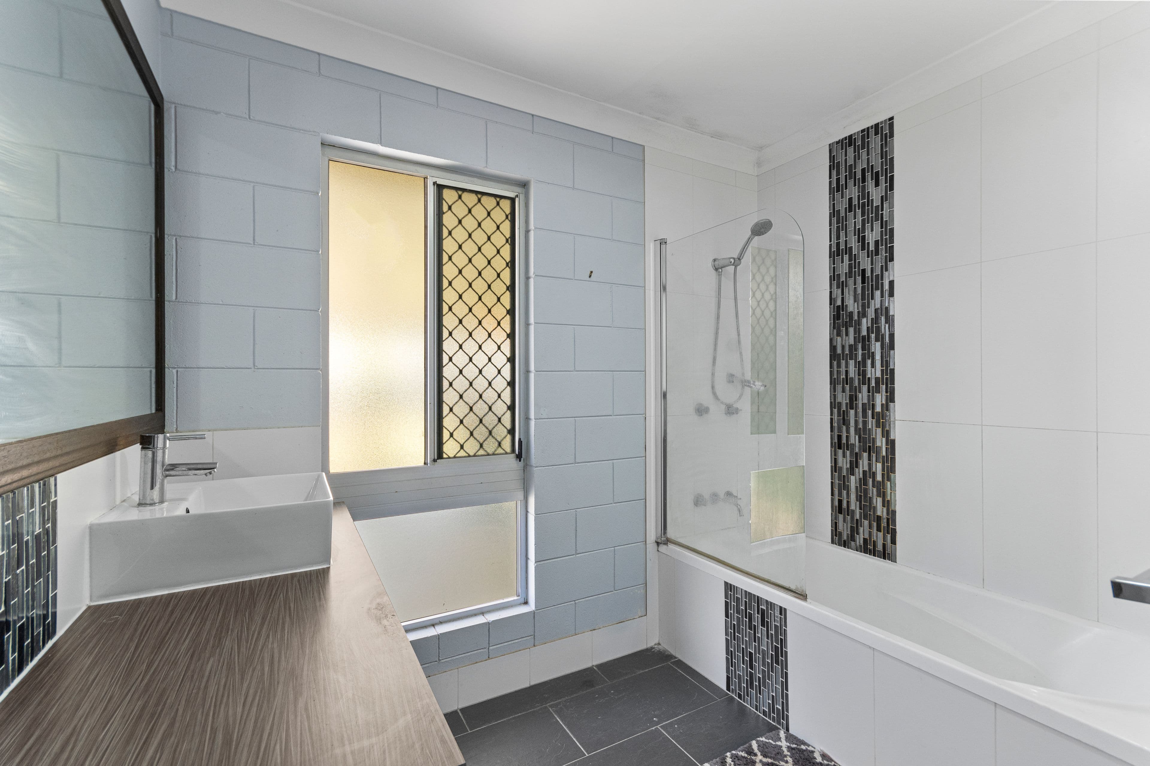 6 Violet Crescent, Rasmussen QLD 4815, Rasmussen - Thumbnail 7
