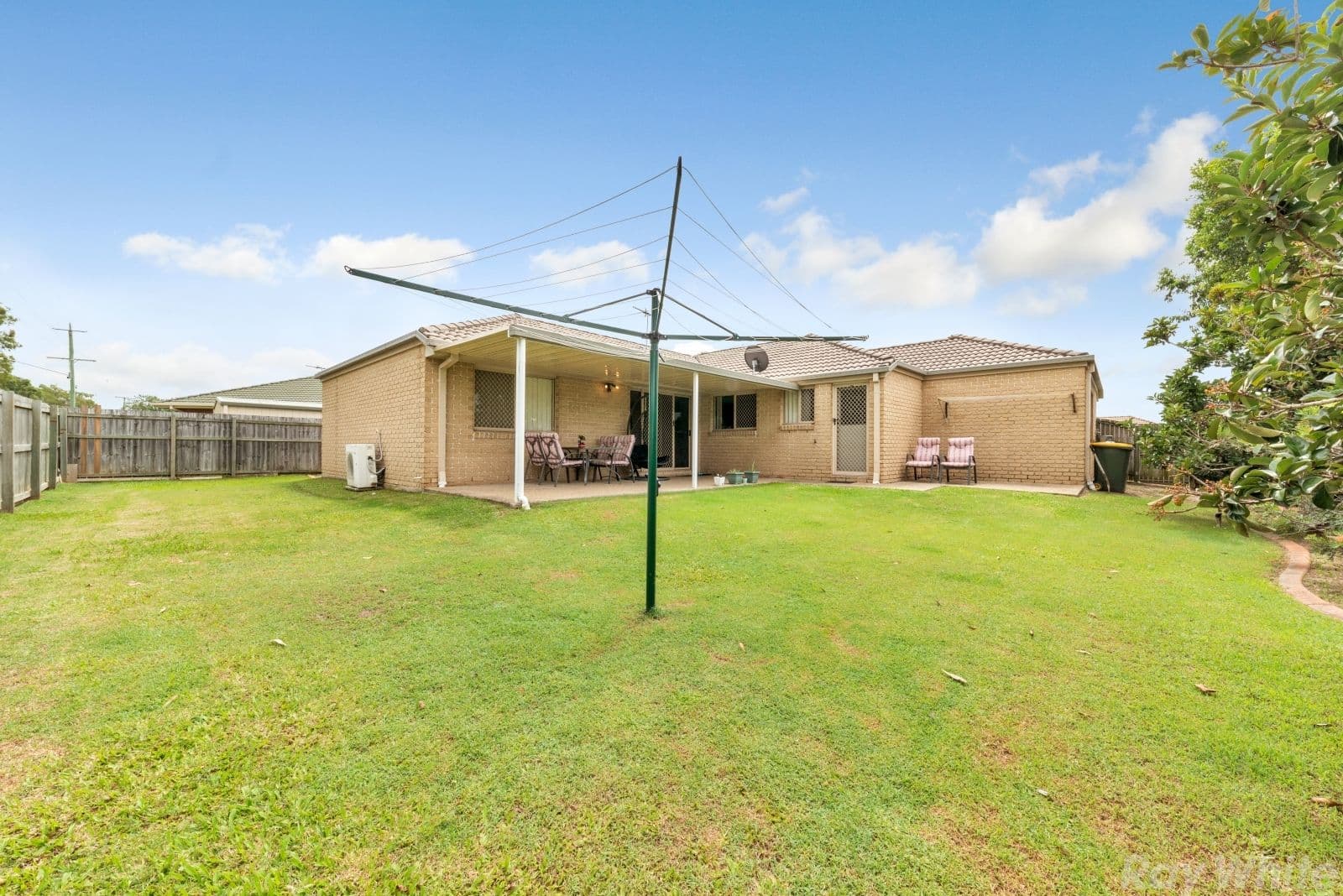 24 Abraham Close, Morayfield QLD 4506, Morayfield - Thumbnail 2