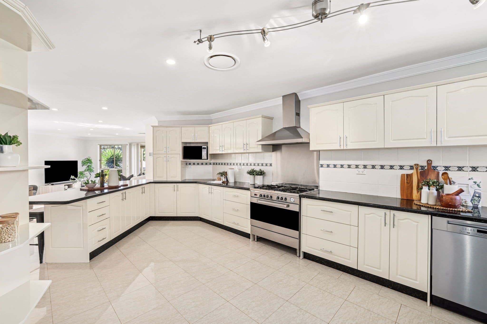 32 Laura Street, Merrylands NSW 2160, Merrylands - Thumbnail 6