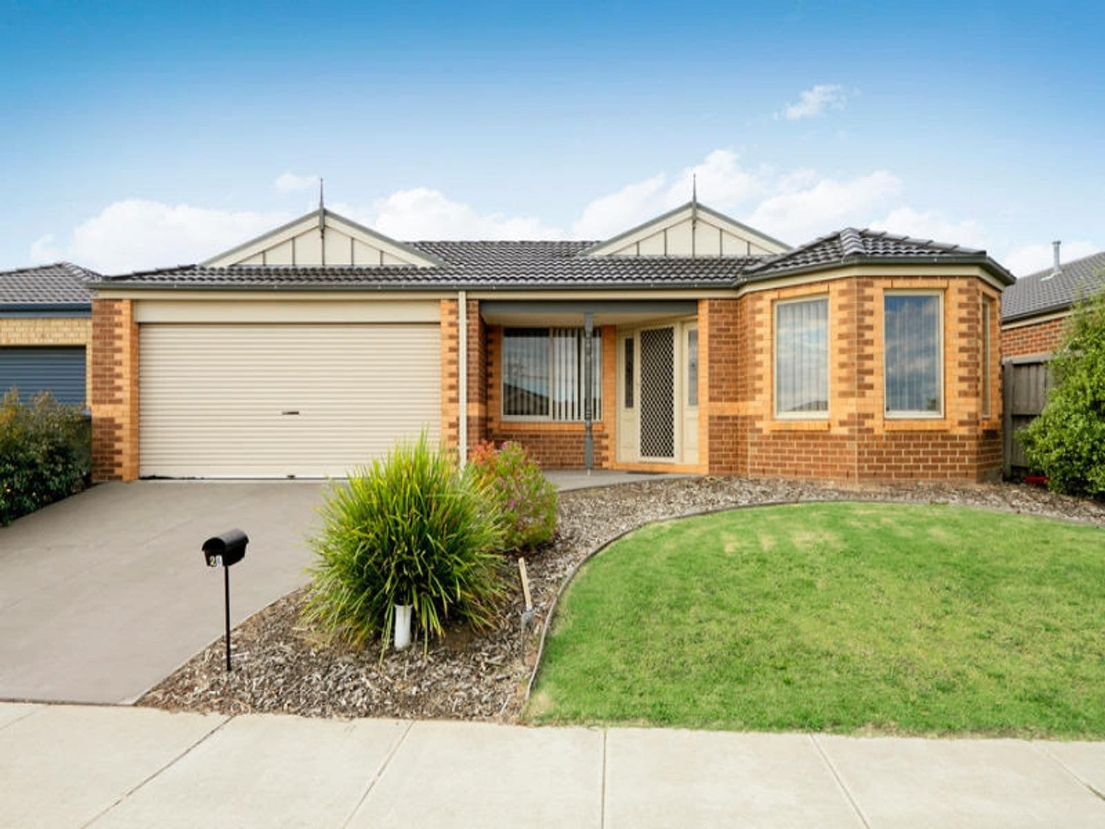 26 Springhill Drive, Cranbourne - Thumbnail 3