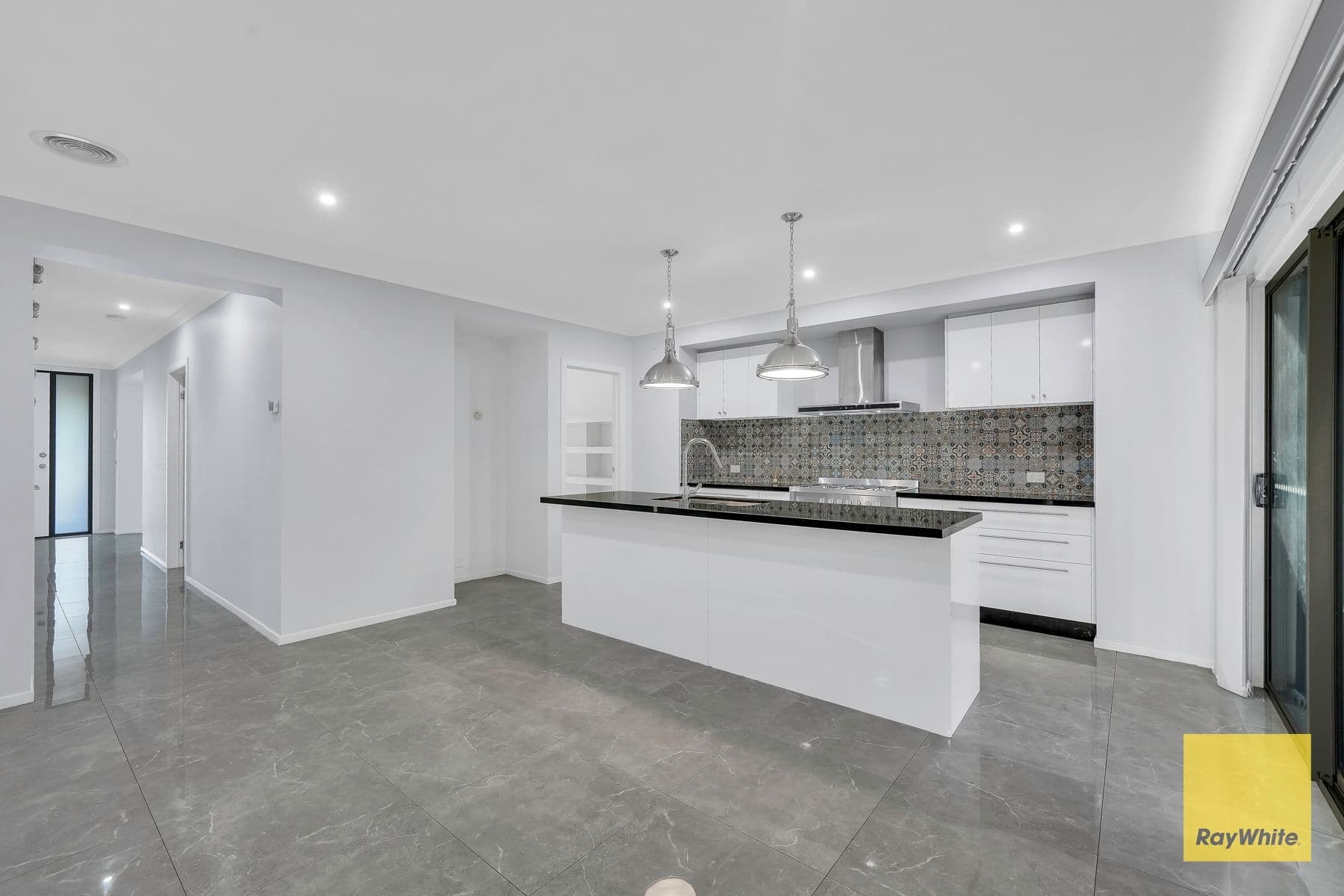 14 Nightfall Way, Tarneit VIC 3029, Tarneit - Thumbnail 7