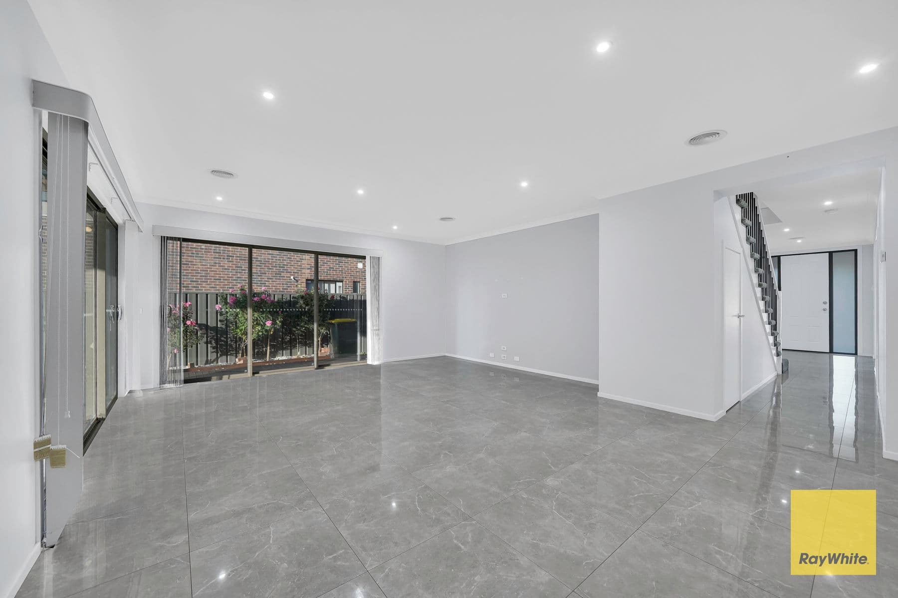 14 Nightfall Way, Tarneit VIC 3029, Tarneit - Thumbnail 8