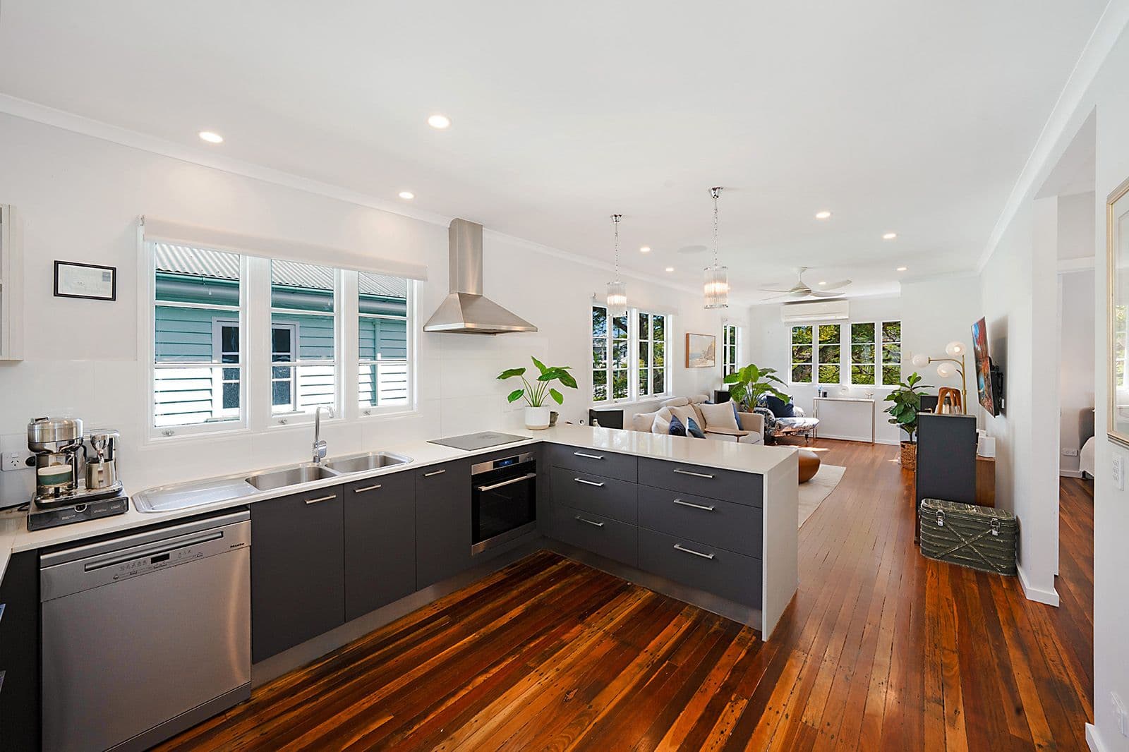 361 Verney Road East, Graceville QLD 4075, Graceville - Thumbnail 4
