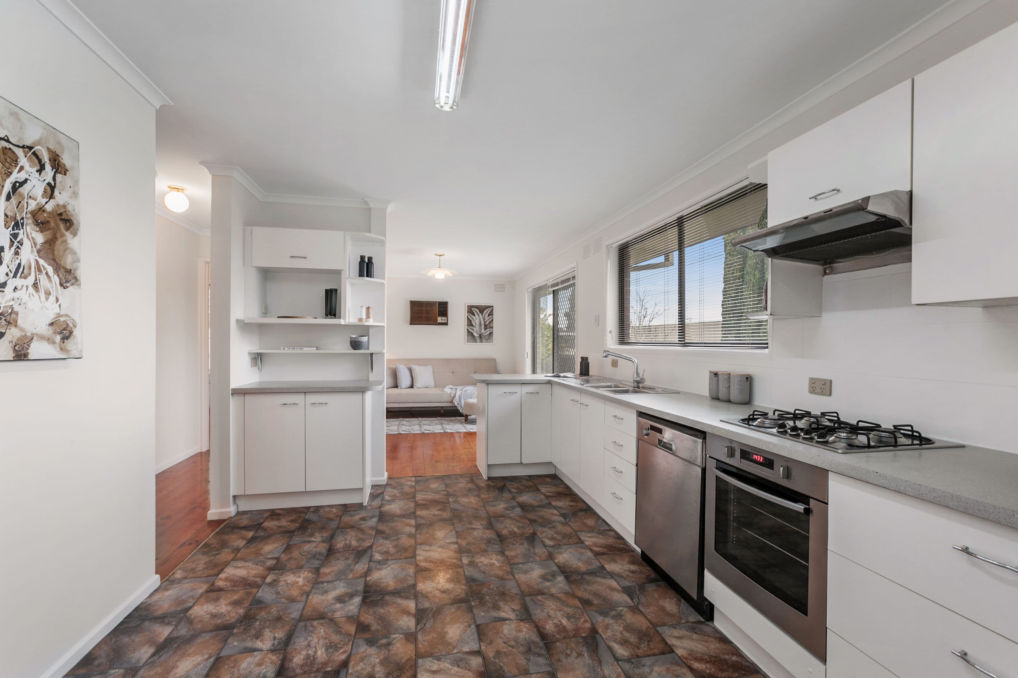 21 Madigan Crescent, Mill Park VIC 3082, Mill Park - Thumbnail 5