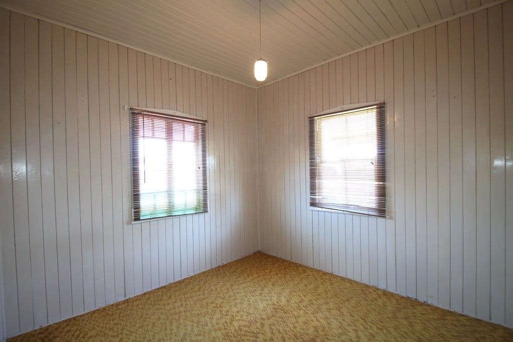 108 Kent Street, Oakey QLD 4401, Oakey - Thumbnail 4