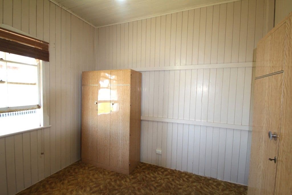 108 Kent Street, Oakey QLD 4401, Oakey - Thumbnail 5