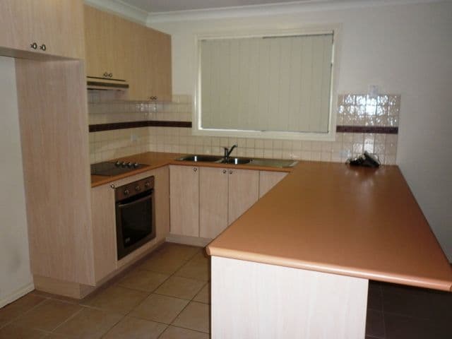 10 Mahogany Court, Orange - Thumbnail 2