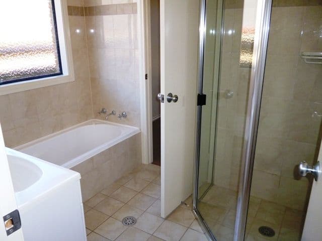 10 Mahogany Court, Orange - Thumbnail 4
