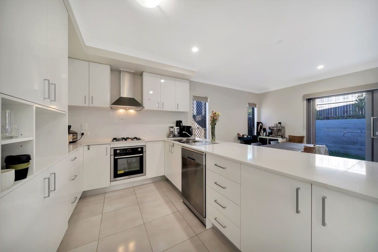 128 Chesterfield Crescent, Kuraby QLD 4112, Kuraby - Thumbnail 2