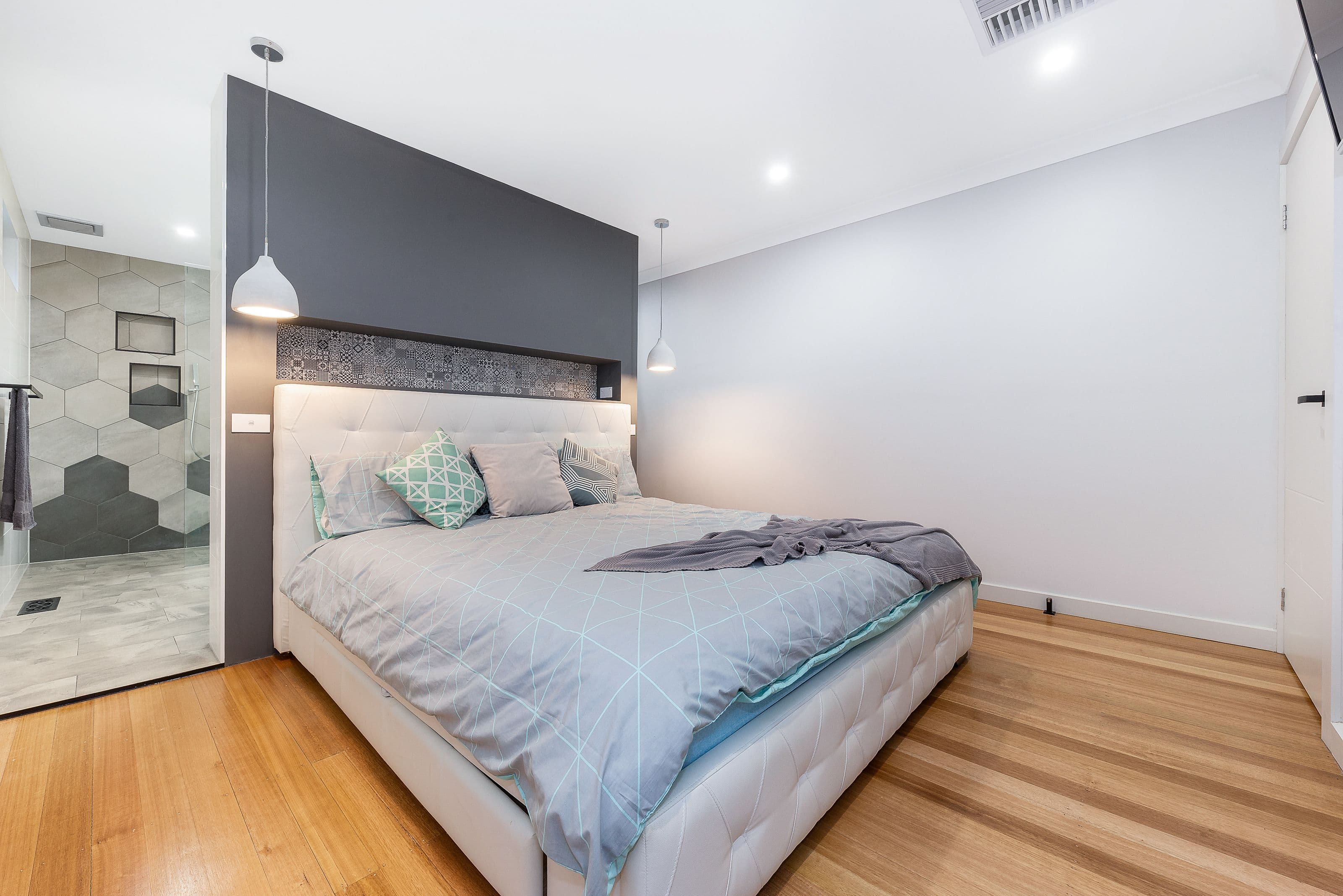 12 Valewood Drive, Mulgrave VIC 3170, Mulgrave - Thumbnail 7