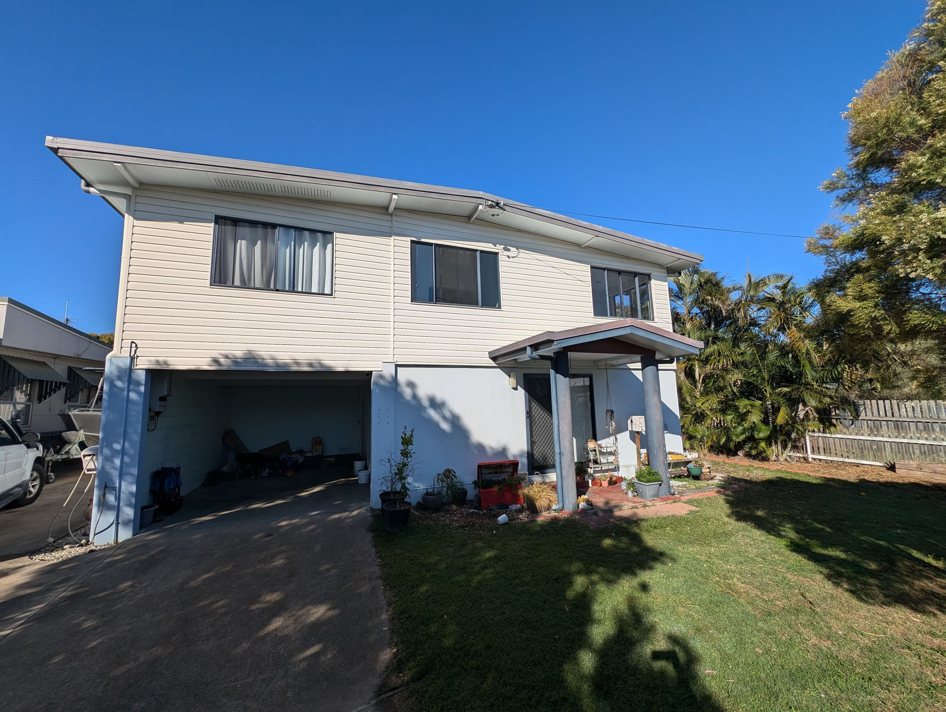 8 Dudley Street, West Gladstone QLD 4680, West Gladstone - Image 1