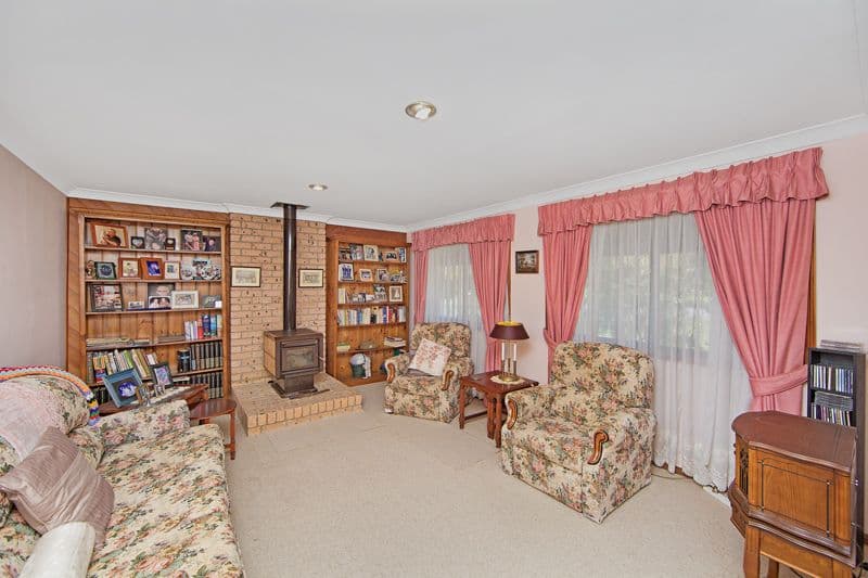 5 Premier Way, Bateau Bay NSW 2261, Bateau Bay - Thumbnail 2